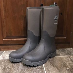 Men’s Wetland Muck Boots